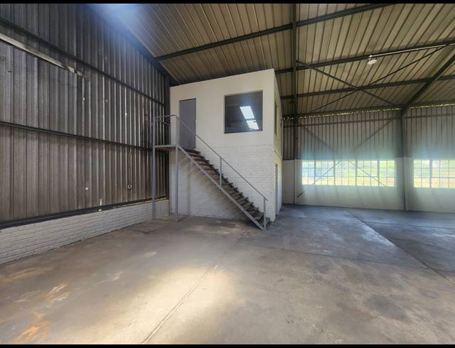 751M² WAREHOUSE TO LET IN WADEVILLE